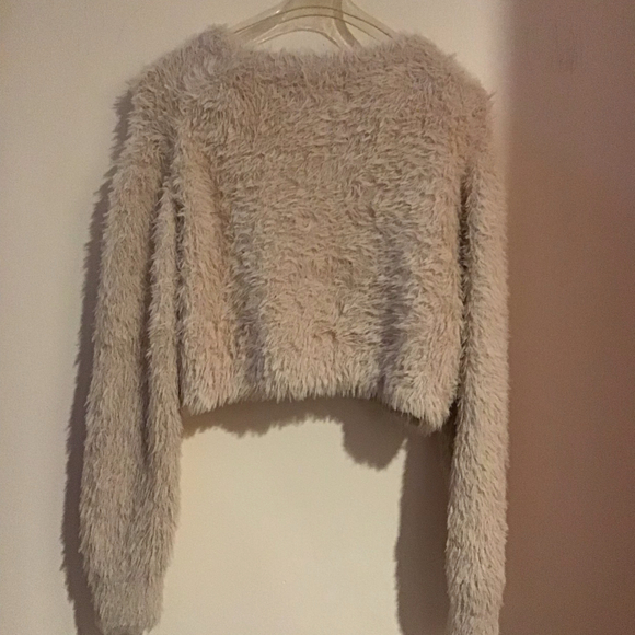 Urban Outfitters Edgy Cream Cropped Sherpa Sweater Size S - Picture 2 of 7